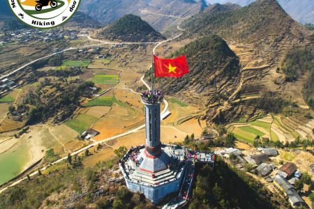 Lung Cu flagpole: The pillar of the north east border with China