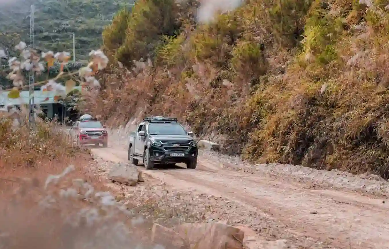 A road trip around Ha Giang by car