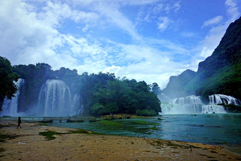 Best time to visit Ha Giang: A complete guide for an authentic journey 10 Ban Gioc Waterfall in Cao Bang