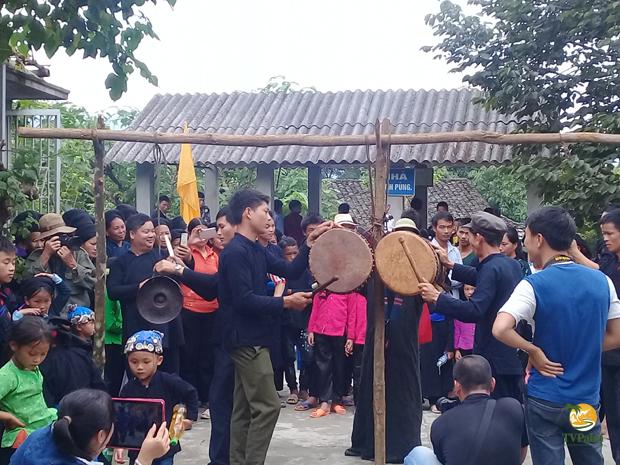 The Legend Of Tay Con Linh Mountain -Hoang Van Thung Ceremony