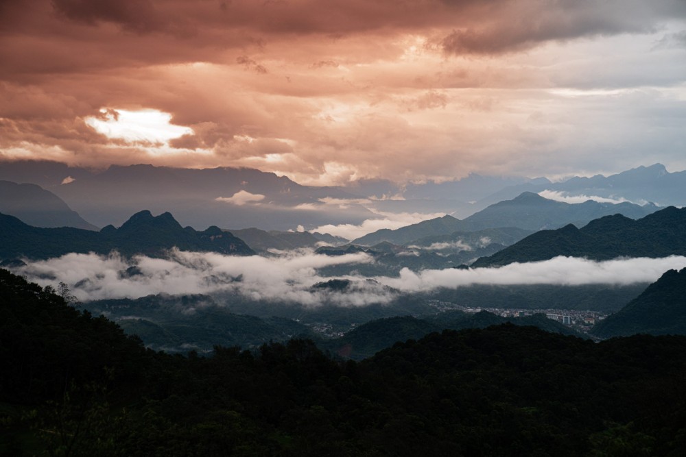 Late afternoon in Tay Con Linh
