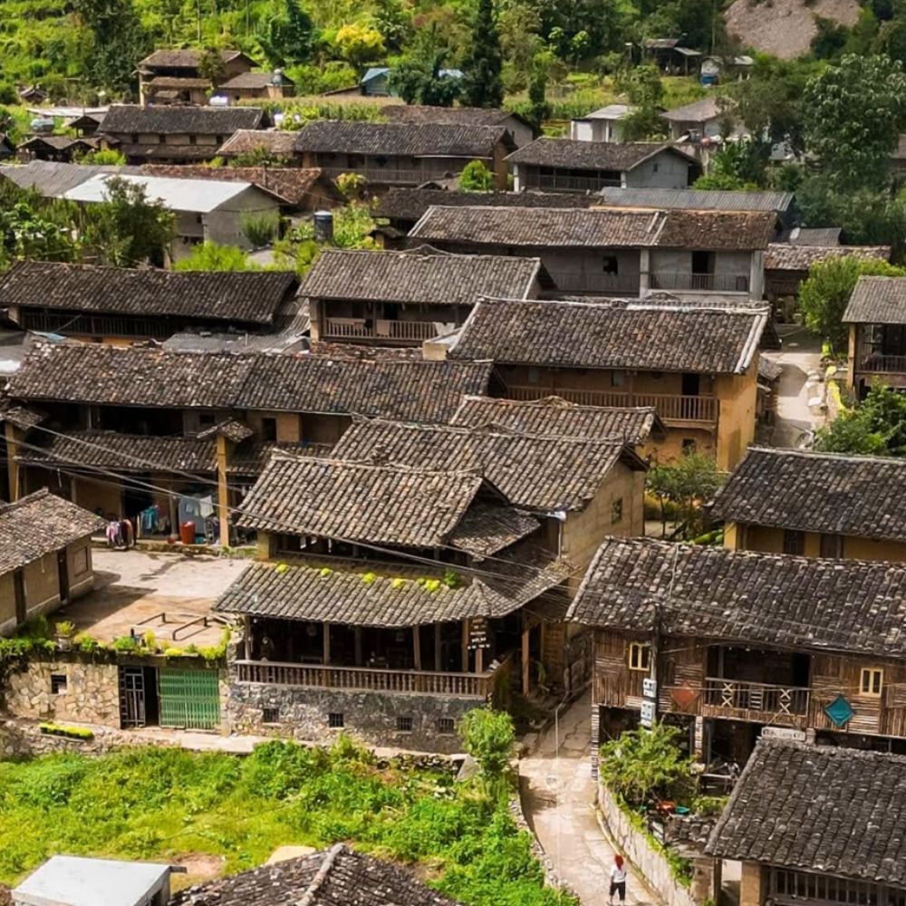 Top 5 Peaceful Villages in Ha Giang: An Authentic Escape 6 Lo Lo Chai village A fairytale at the foot of Lung Cu Flag Tower
