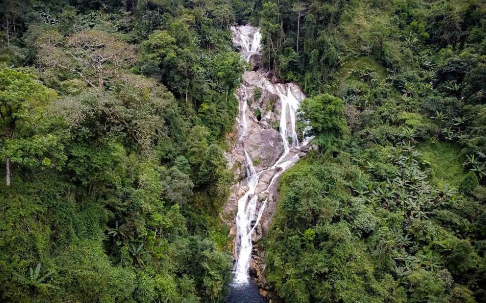 Tay Con Linh Solo vs Guided tour mountain stream