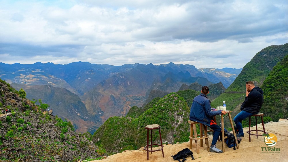 The Ultimate 2026 Ha Giang Loop travel guide for beginners: How to Ride Safely and Deeply 8 The classic three-day two-night loop