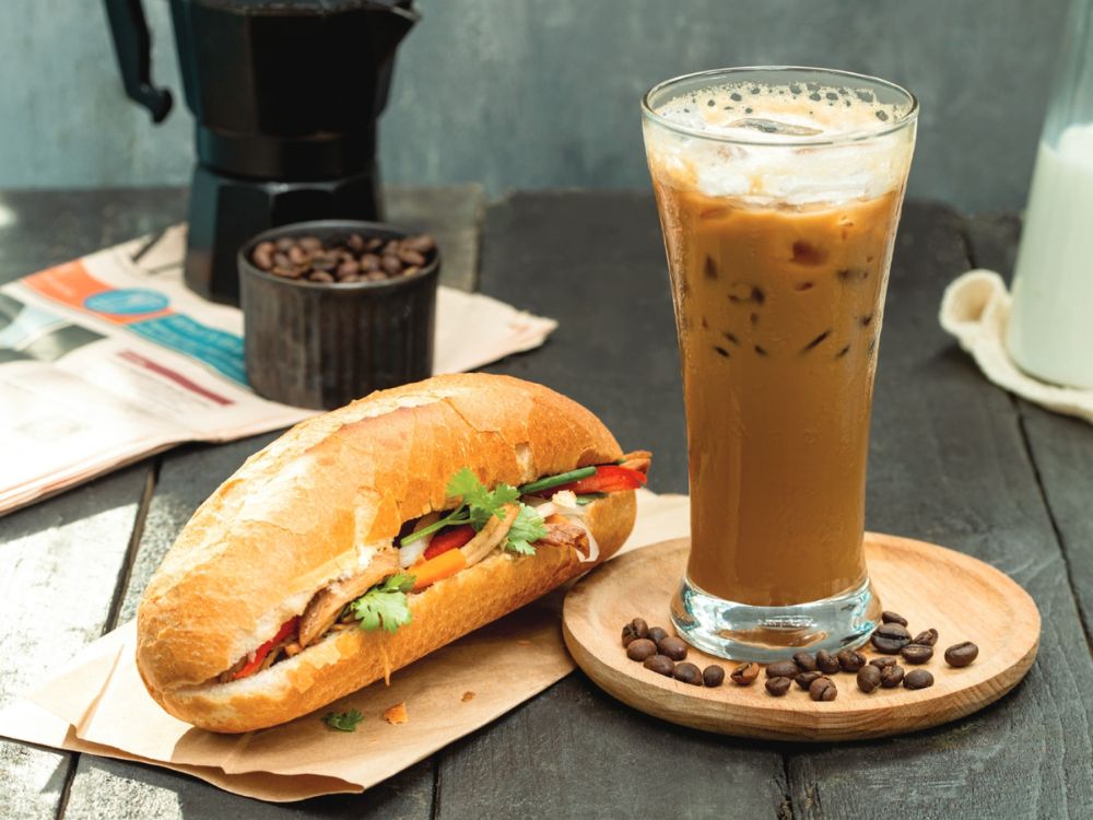 Rest Stops Between Hanoi and Ha Giang Guide 2026 9 Rest Stops Between Hanoi and Ha Giang Banh mi and coffee