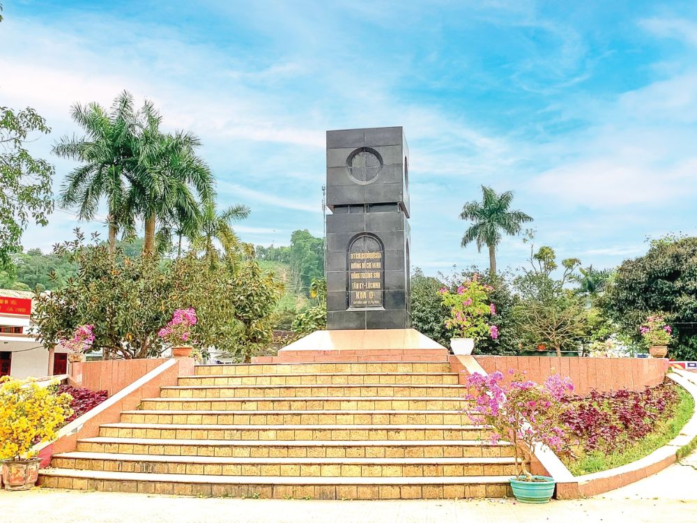 Starting Point for Ha Giang Loop_ Ha Giang Milestone No. 0