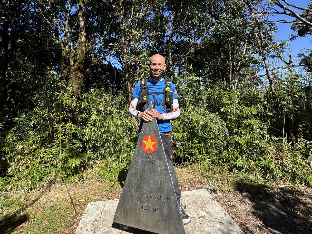 Tay Con Linh Summit - Best photo spots on Tay Con Linh summit