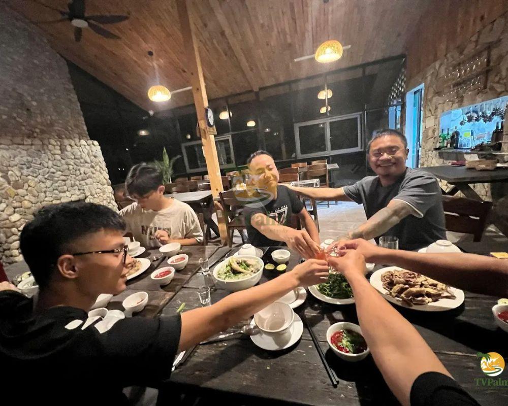 Group dining experience at The Palm Restaurant