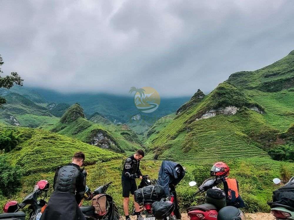 Group of tourists on a Ha Giang Loop tour 4 days