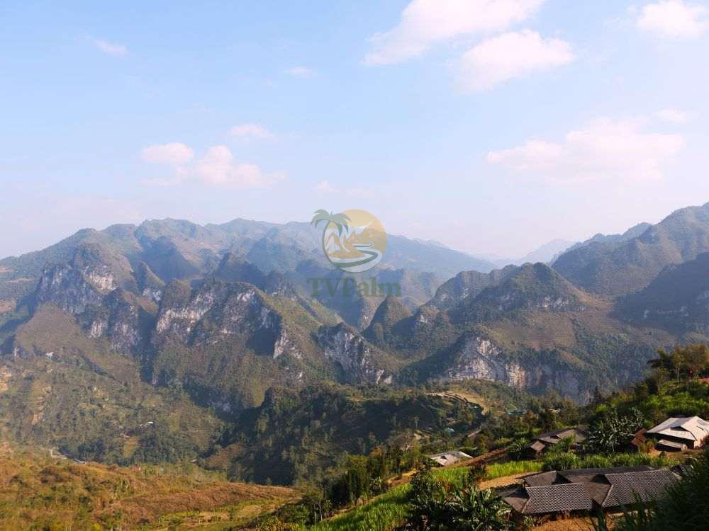 Panoramic view of rocky mountains on Ha Giang loop 2 days