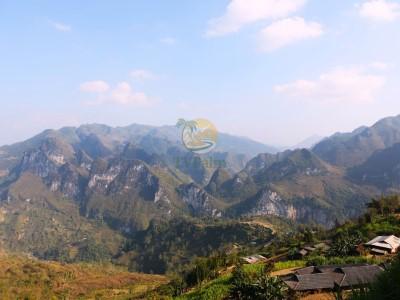 Rolling hills scenery in a Ha Giang Loop tour 4 days