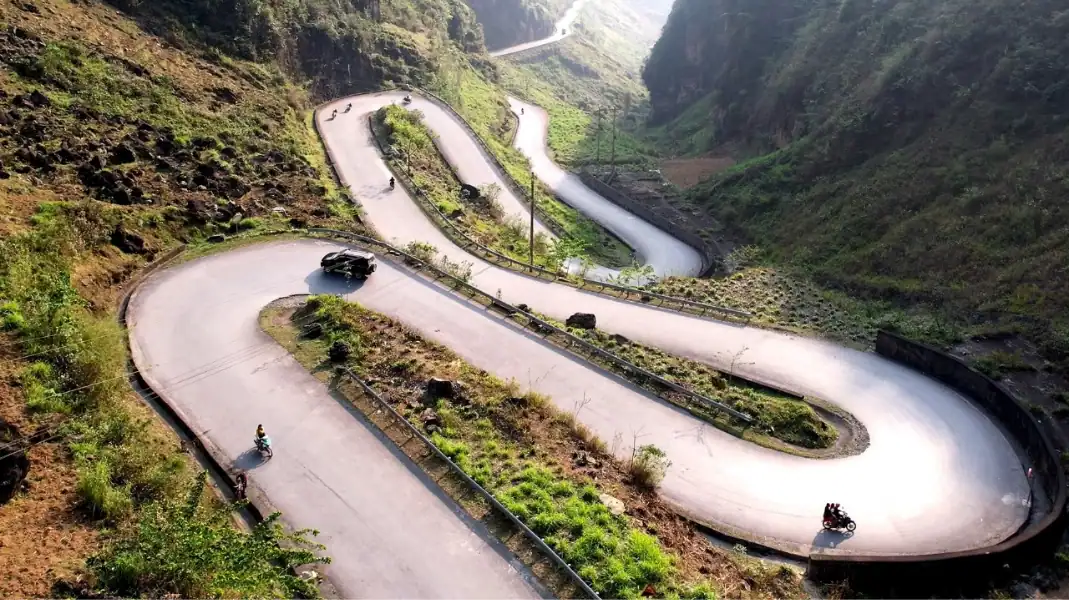 Tham Ma Pass (km 95)