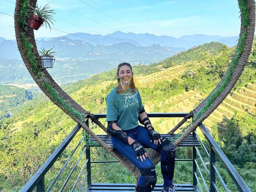 Traveler checking in at a Ha Giang Loop tour 4 days spot