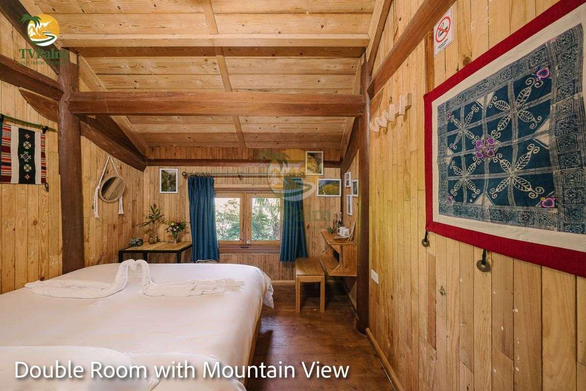 double room with mountain view double bed