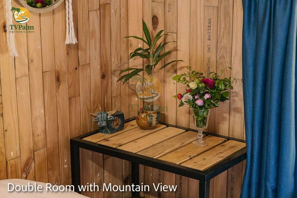double room with mountain view interior decor