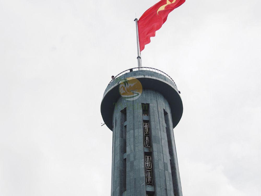 ha giang loop tour 3 days lung cu flag tower