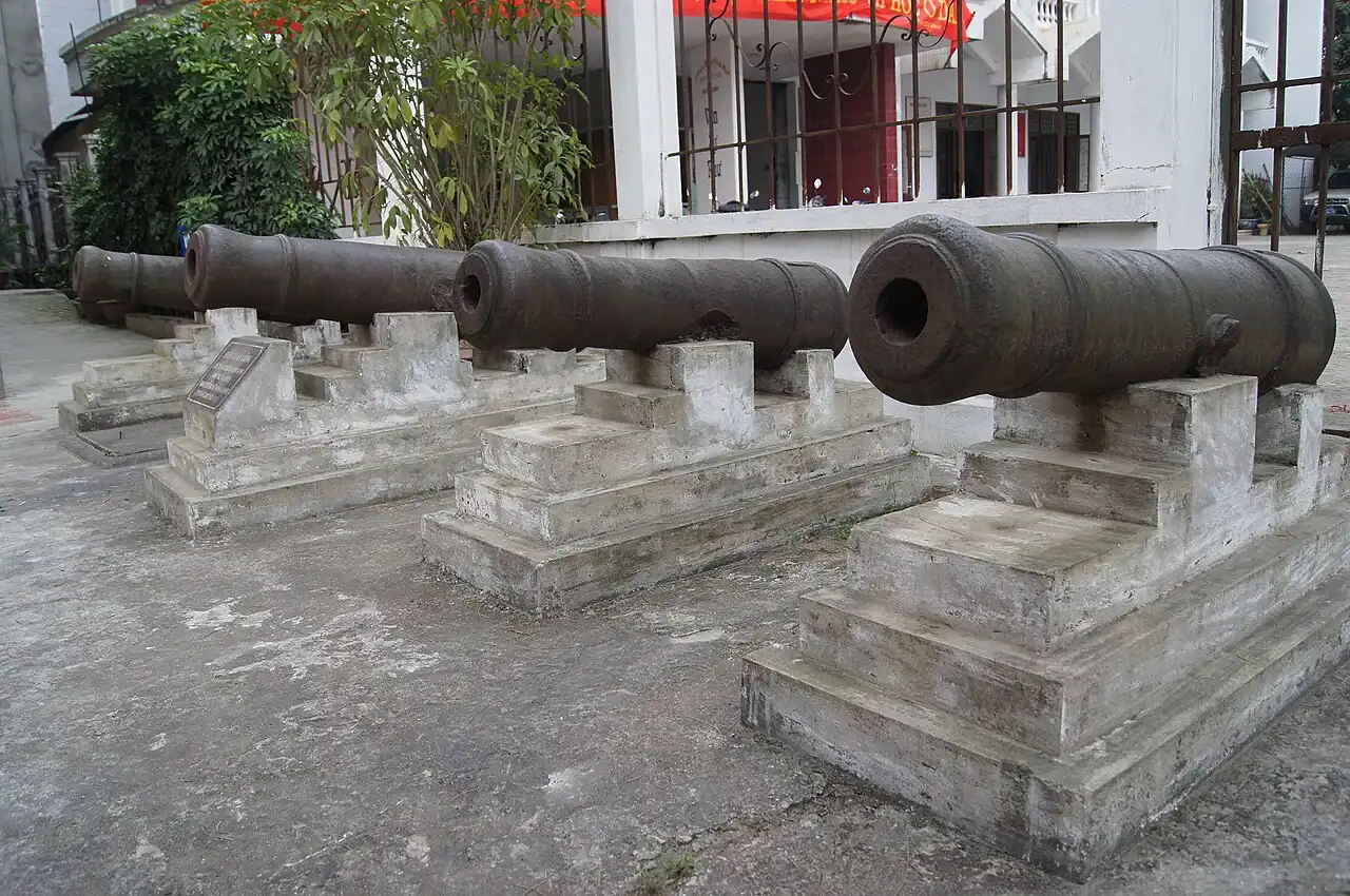 La ville de Ha Giang : guide pratique avant la Loop 7 Objets historiques et exposition culturelle au musée provincial de Ha Giang, dans la ville de Ha Giang