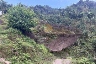Wilderness trekking path on the 3-Day Tay Con Linh route